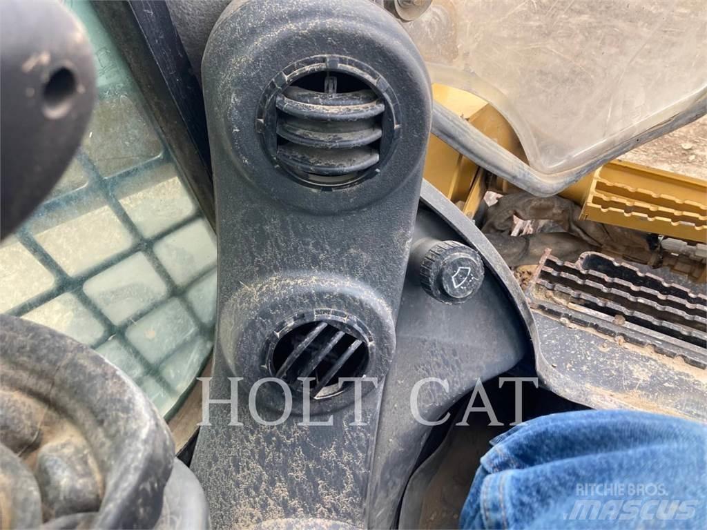 CAT 262D Kompaktrakodók