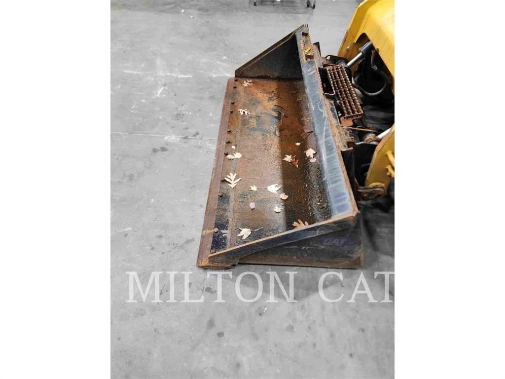 CAT 262D 3 Kompaktrakodók