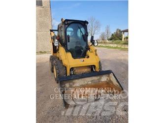 CAT 262D3 Kompaktrakodók