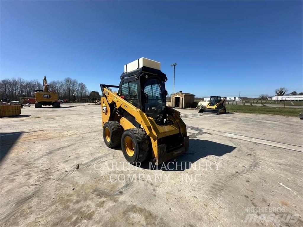 CAT 262D3 Kompaktrakodók