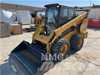 CAT 262D3 Kompaktrakodók