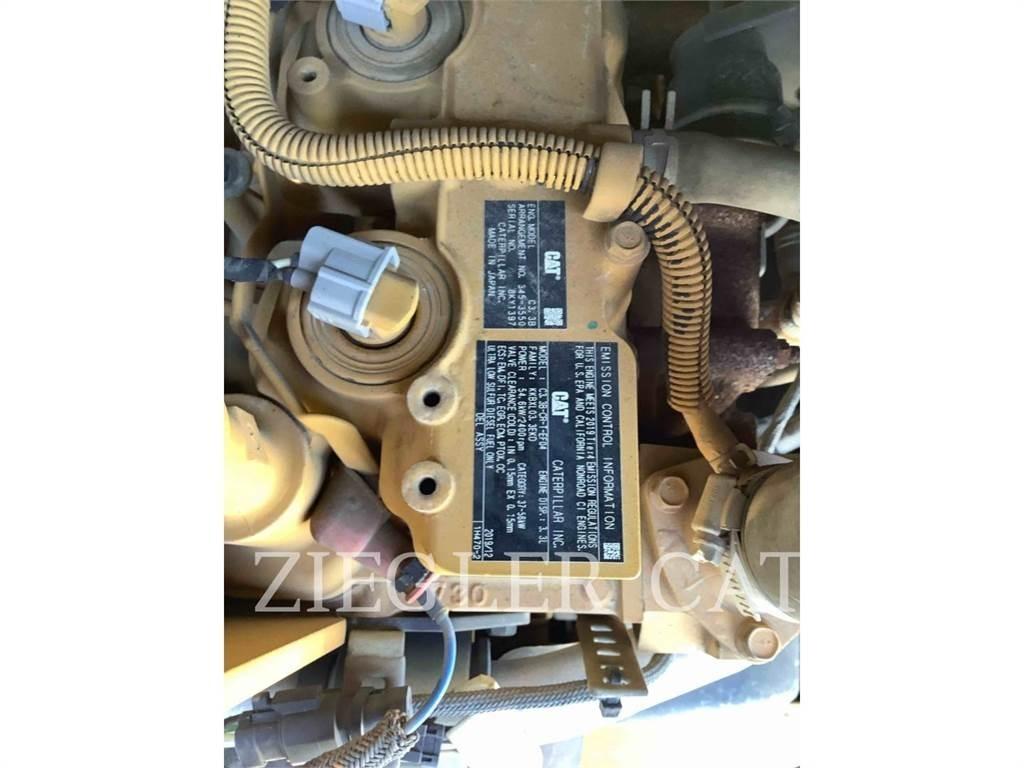 CAT 262D3 Kompaktrakodók
