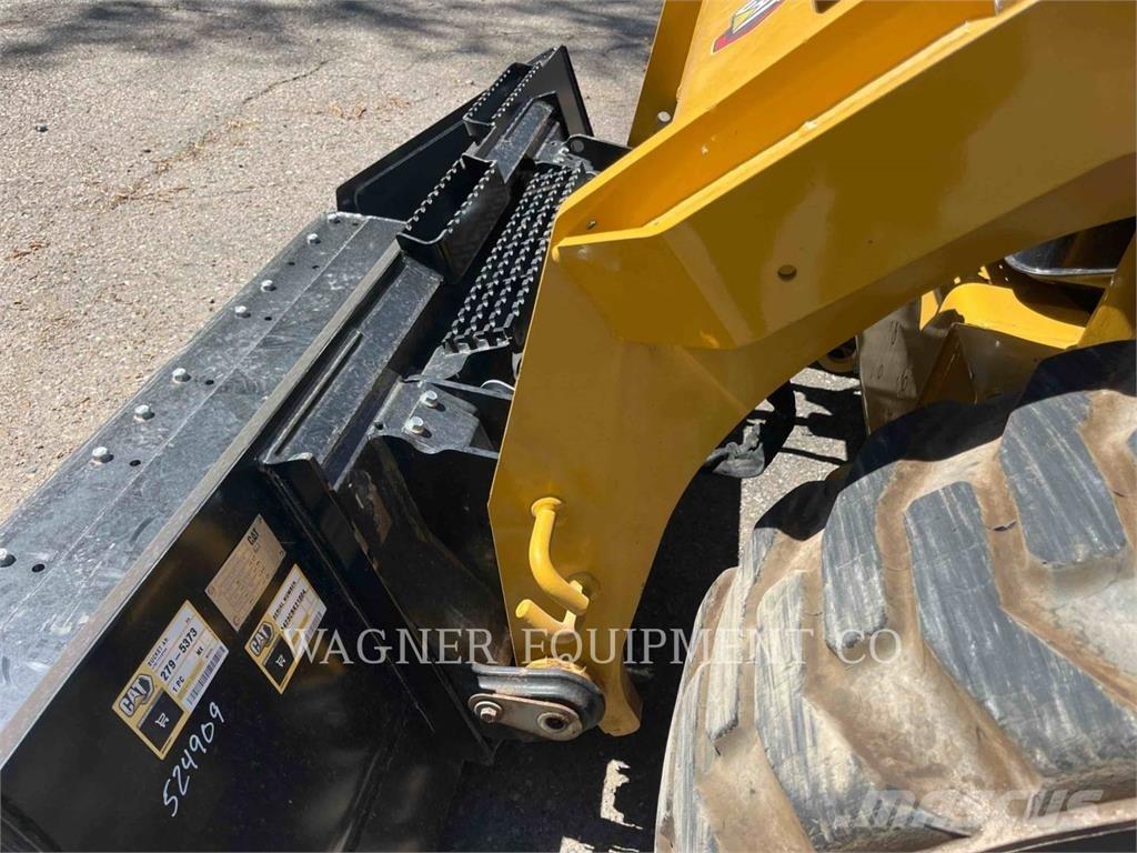 CAT 262D3 Kompaktrakodók