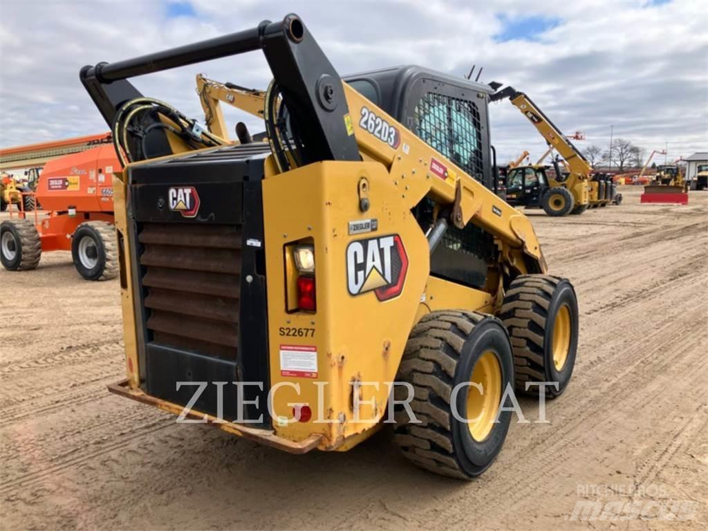 CAT 262D3 Kompaktrakodók