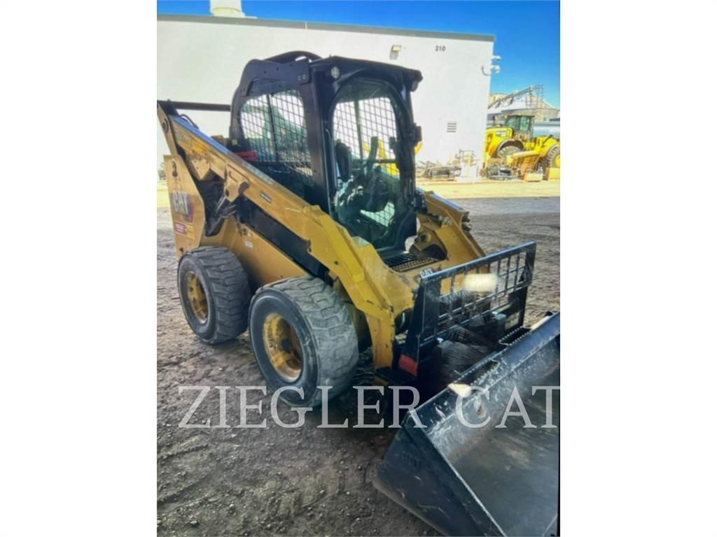 CAT 262D3 Kompaktrakodók