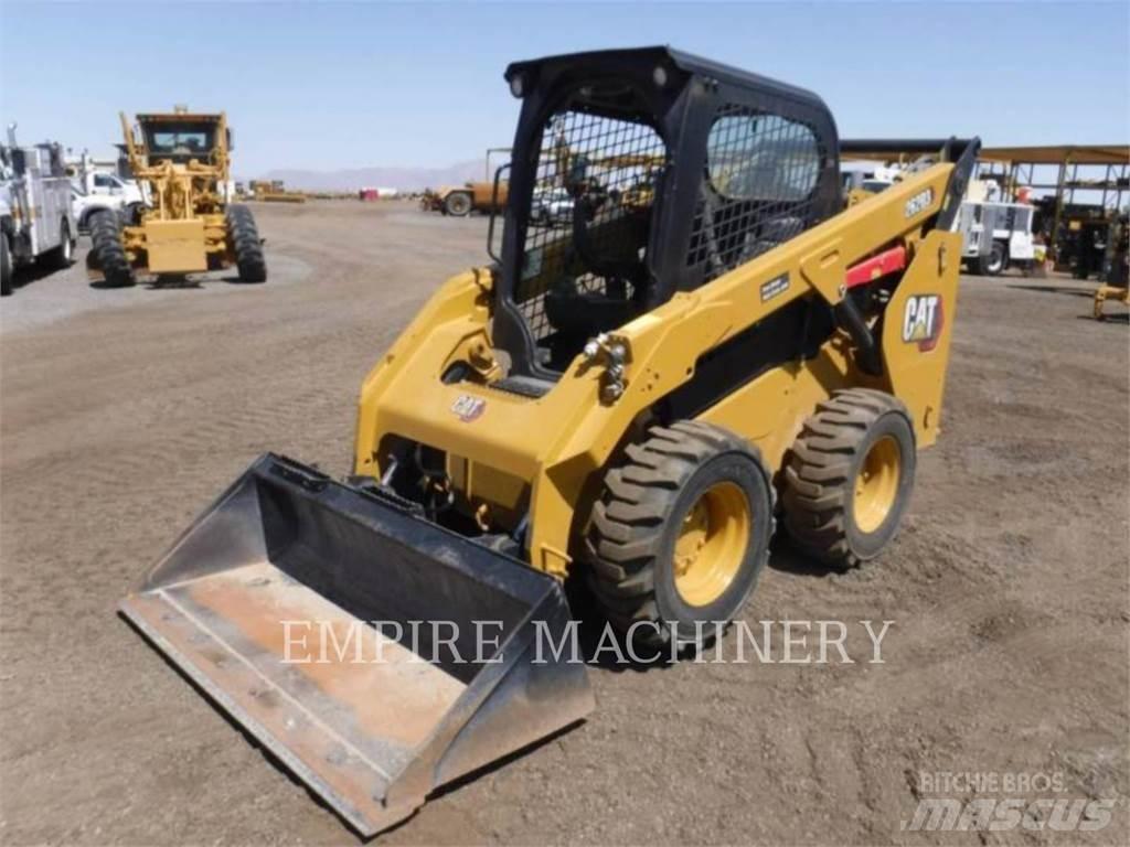 CAT 262D3 Kompaktrakodók