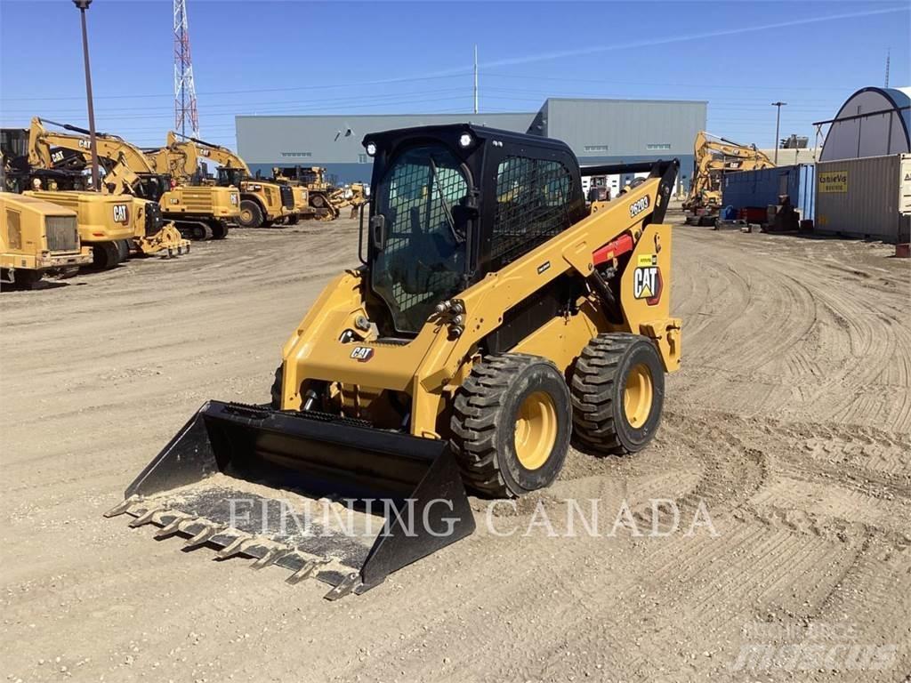 CAT 262D3 Kompaktrakodók