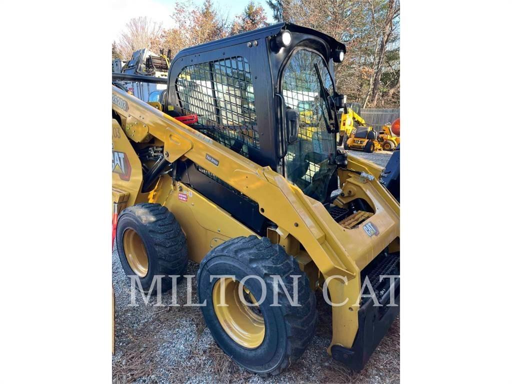 CAT 262D3 Kompaktrakodók