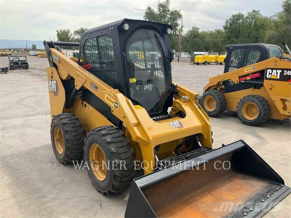 CAT 262D3 Kompaktrakodók