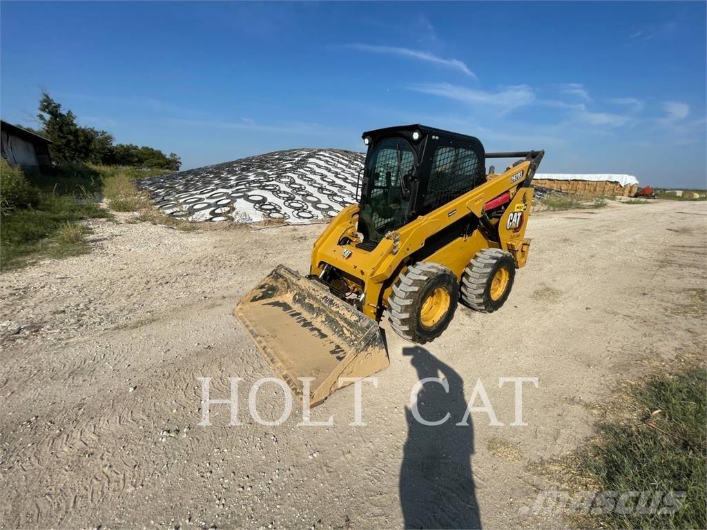 CAT 262D3 Kompaktrakodók