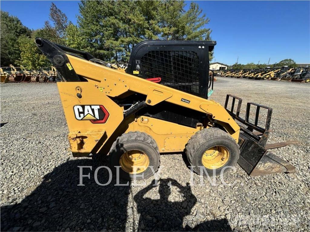 CAT 262D3 Kompaktrakodók