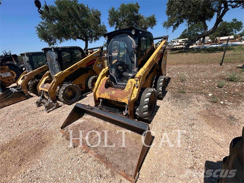 CAT 262D3 Kompaktrakodók