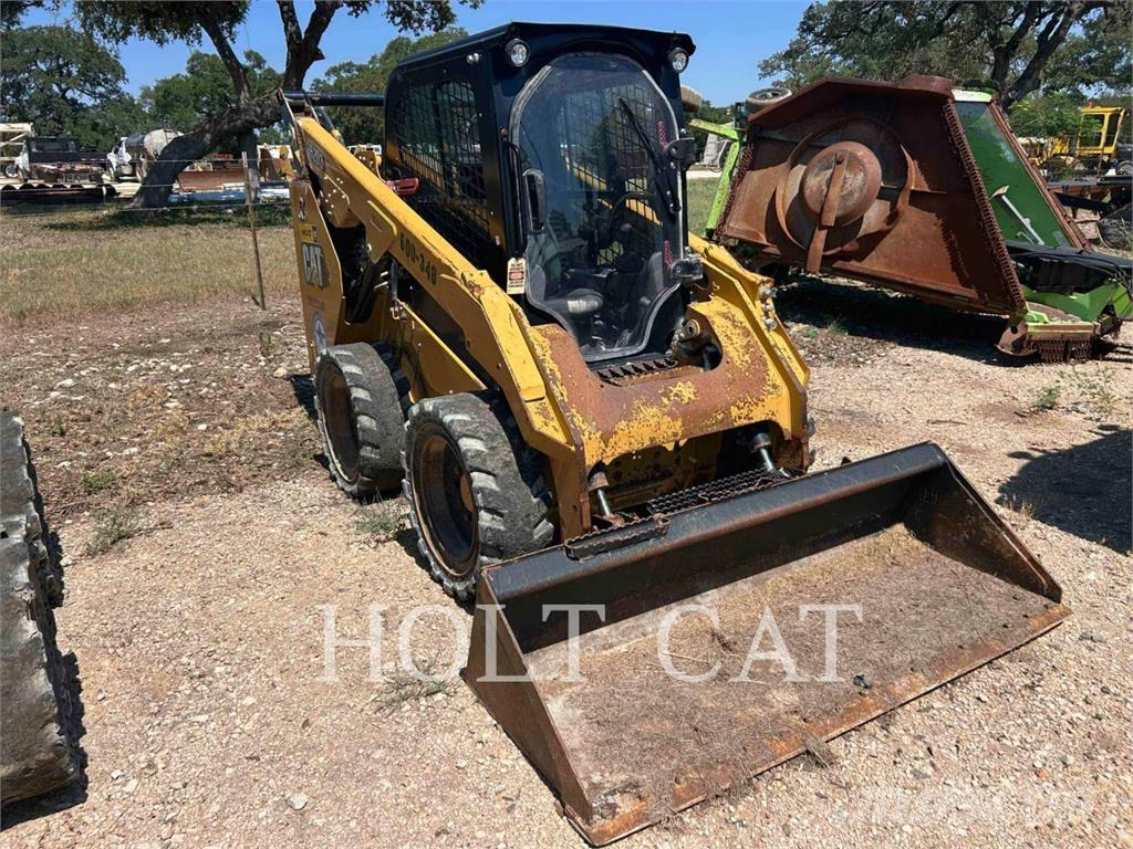 CAT 262D3 Kompaktrakodók