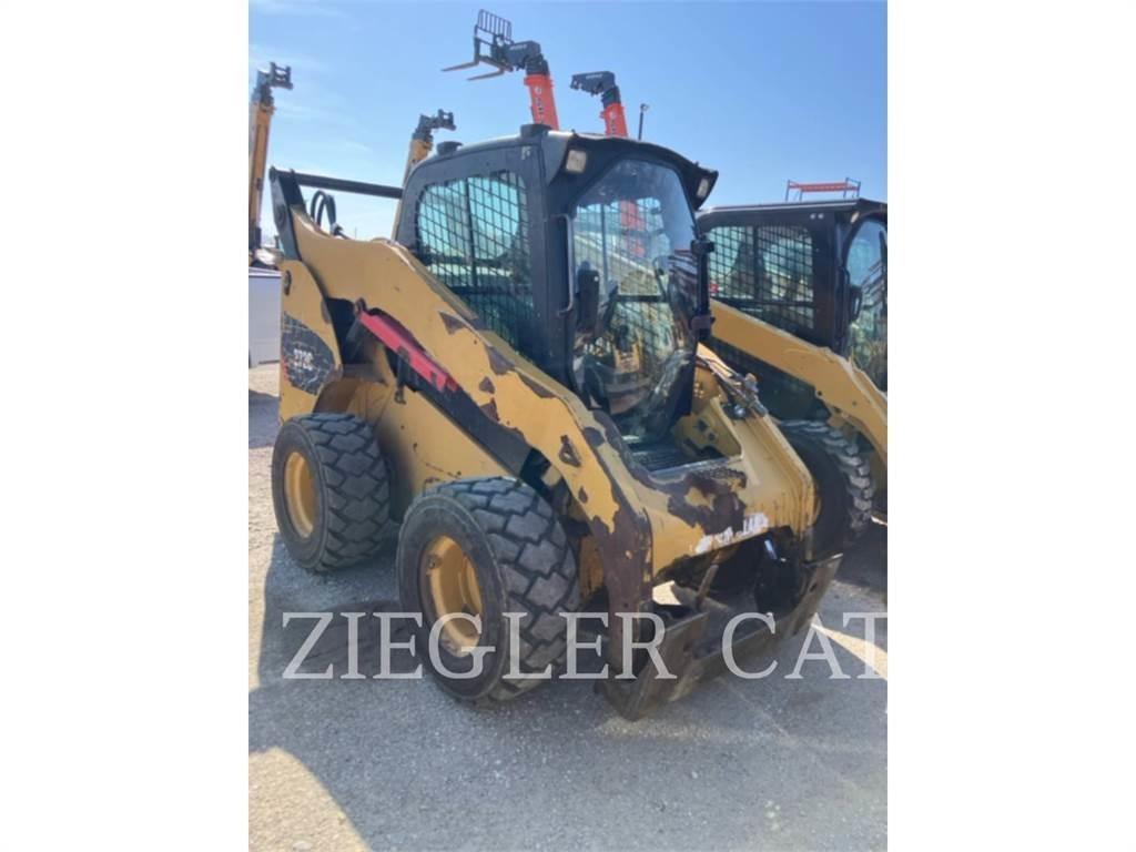 CAT 272C Kompaktrakodók