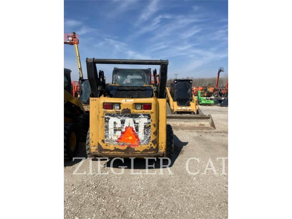 CAT 272C Kompaktrakodók
