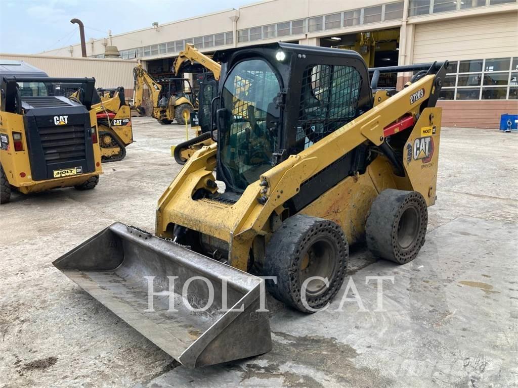 CAT 272D CAB Gumikerekes homlokrakodók