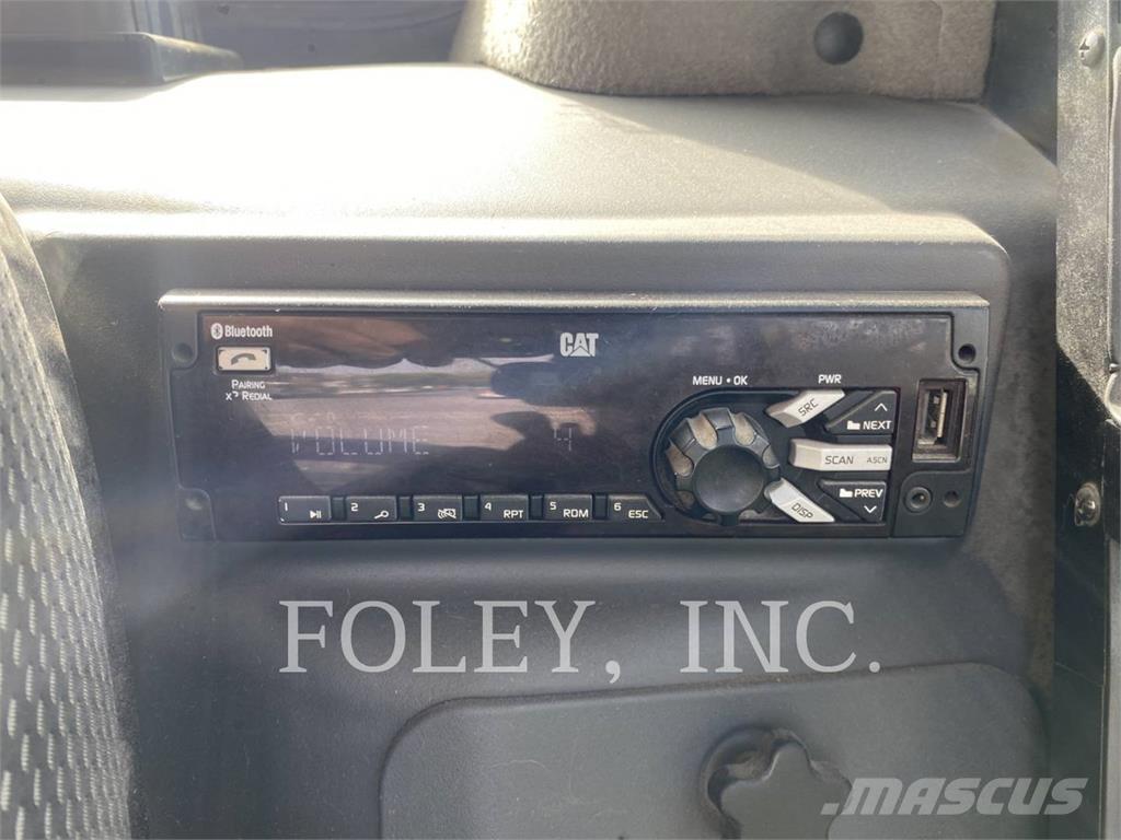 CAT 272D3 Kompaktrakodók