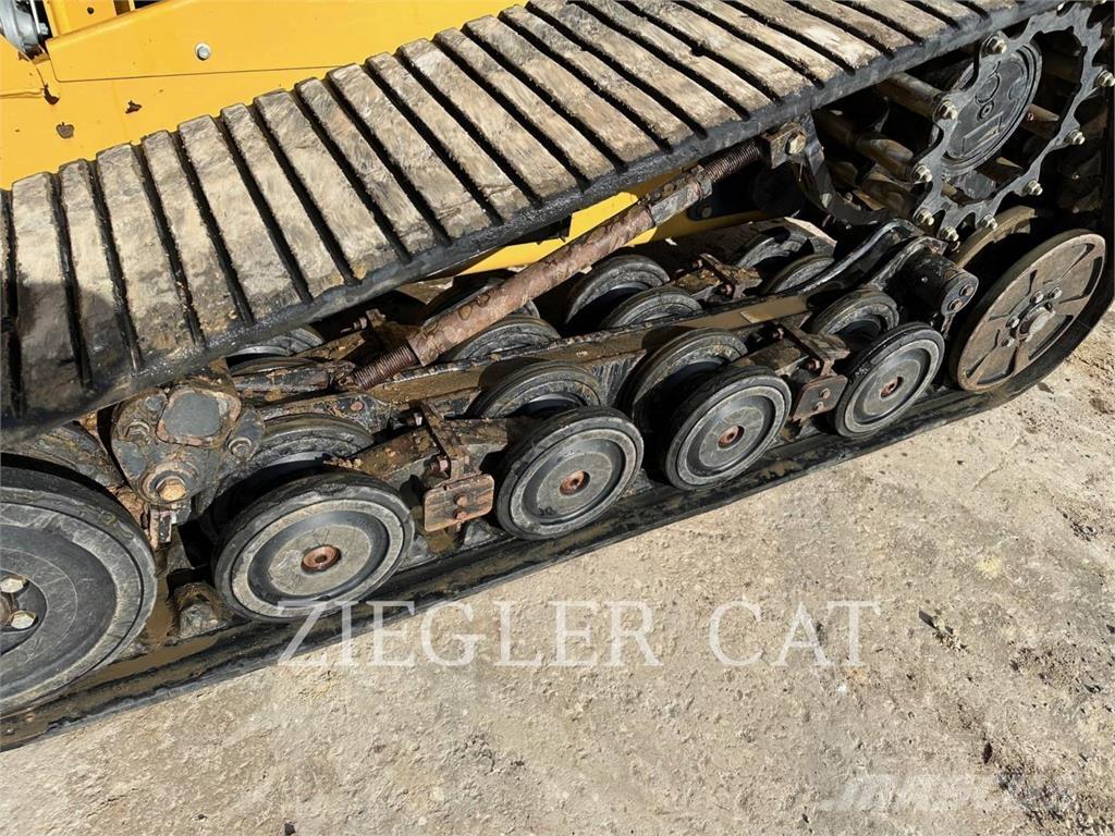 CAT 277D Lánctalpas homlokrakodók