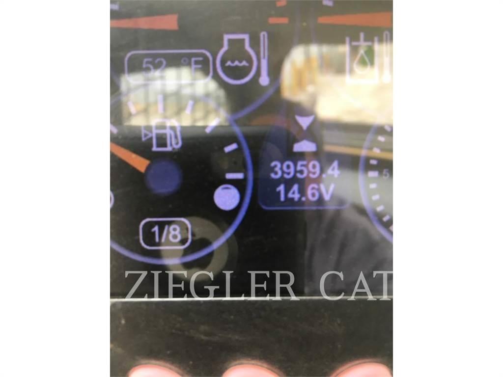 CAT 279D Lánctalpas homlokrakodók