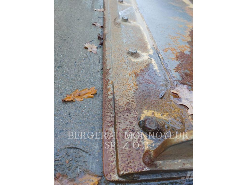 CAT 279D3 Lánctalpas homlokrakodók