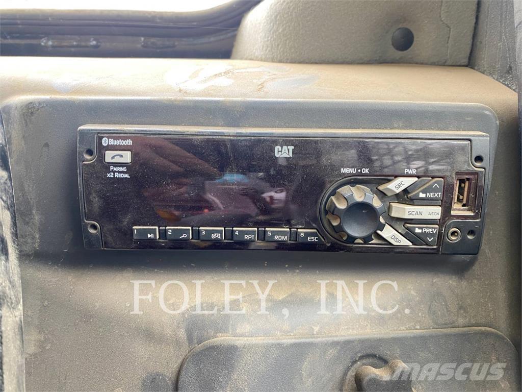 CAT 289D Lánctalpas homlokrakodók