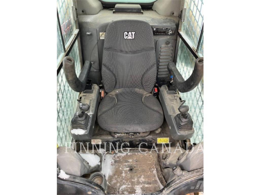 CAT 289D3 Lánctalpas homlokrakodók