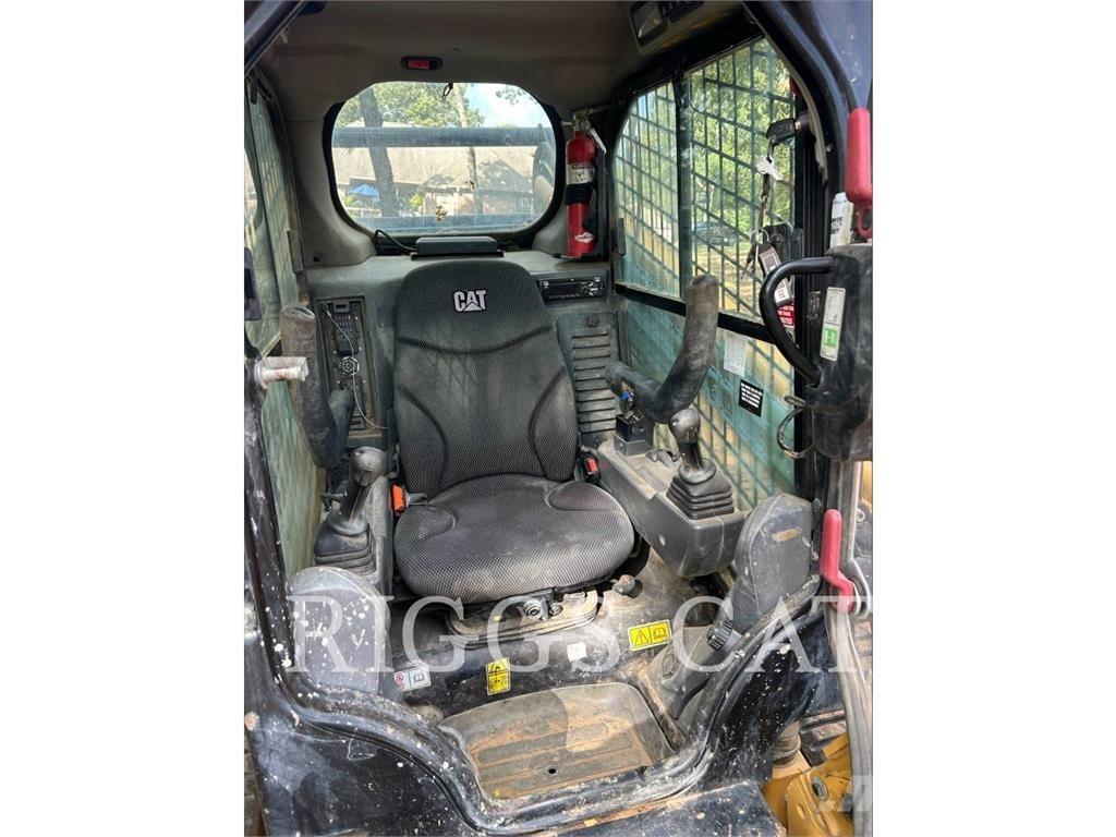 CAT 289D3 Lánctalpas homlokrakodók