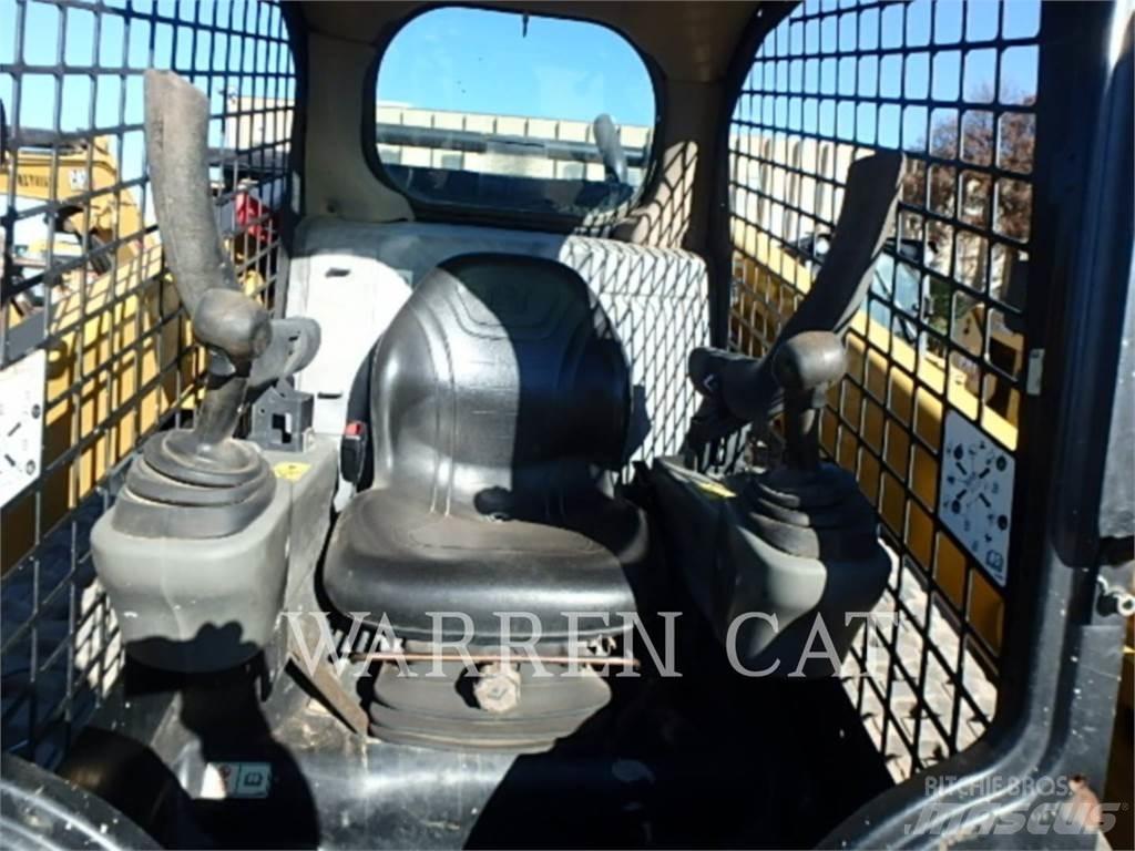 CAT 299D2 Lánctalpas homlokrakodók