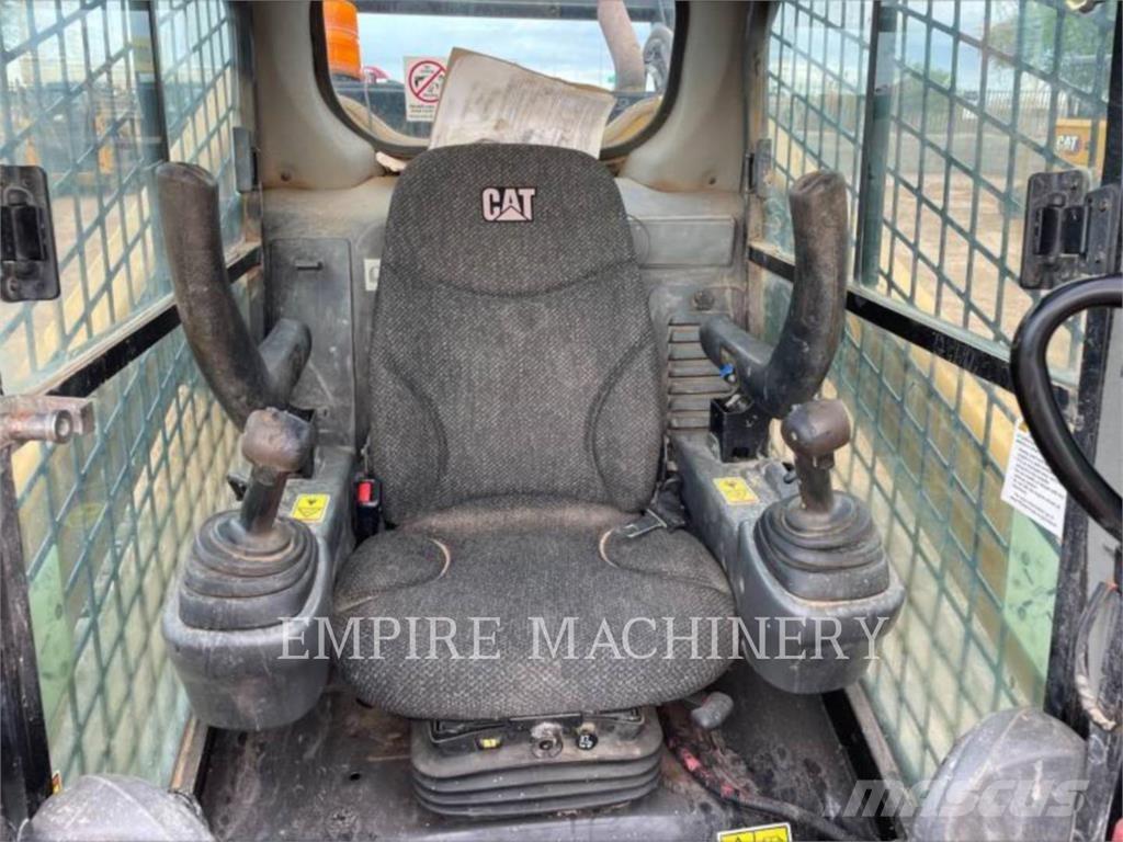 CAT 299D2 CA Kompaktrakodók