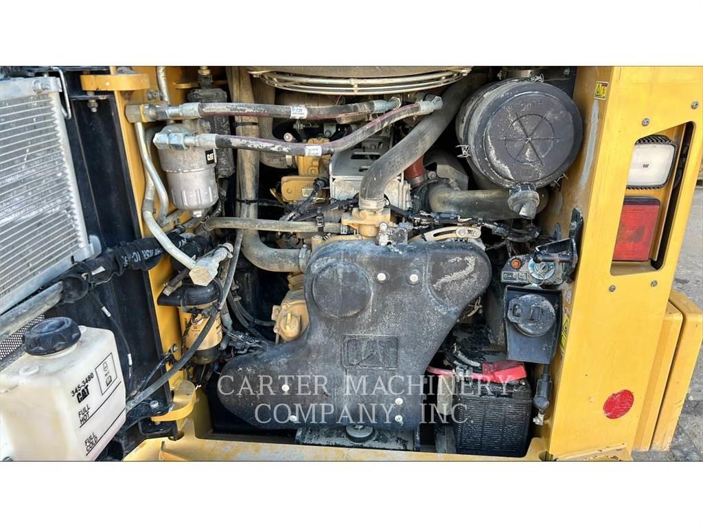 CAT 299D3 Kompaktrakodók