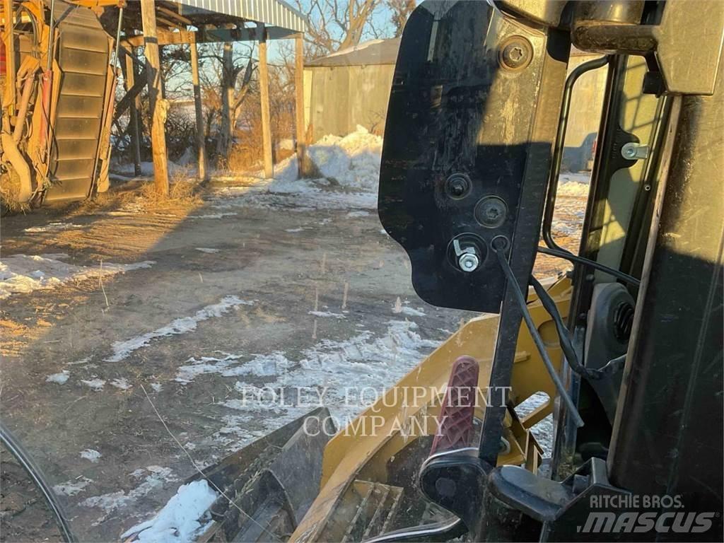 CAT 299D3 Lánctalpas homlokrakodók