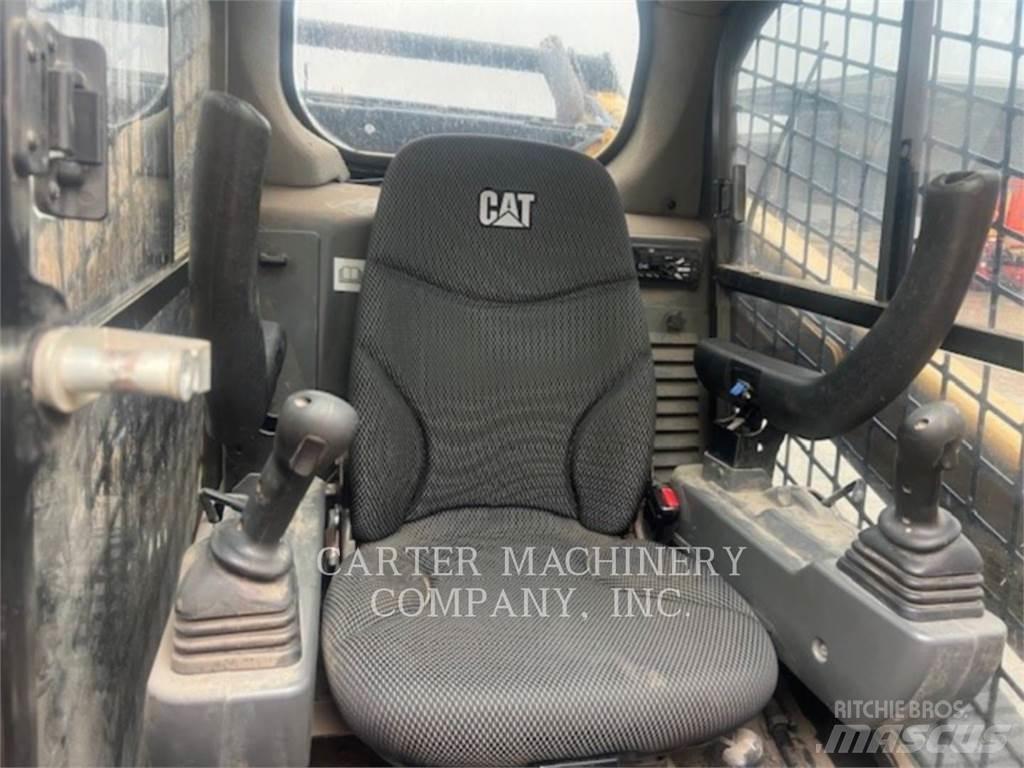 CAT 299D3 Lánctalpas homlokrakodók