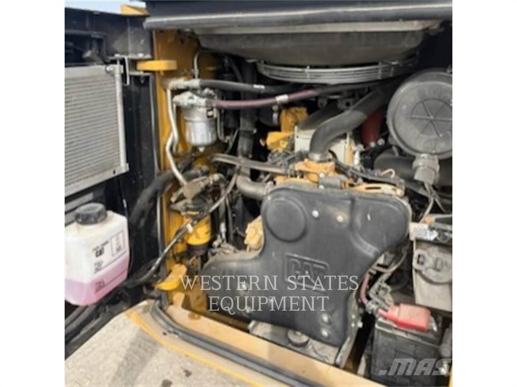 CAT 299D3 Kompaktrakodók