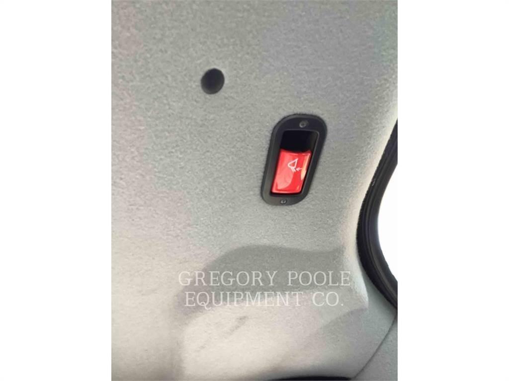 CAT 299D3 Lánctalpas homlokrakodók