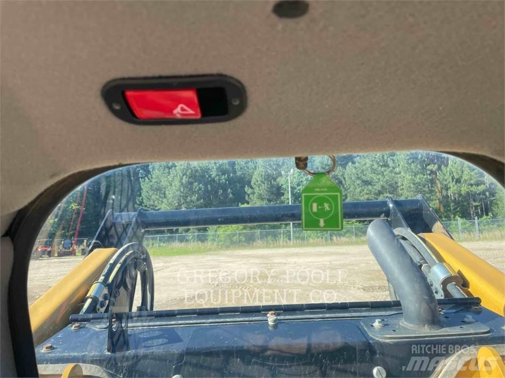 CAT 299D3 Lánctalpas homlokrakodók