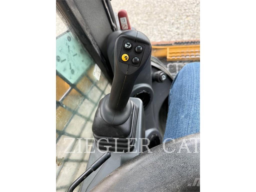 CAT 299D3 Lánctalpas homlokrakodók