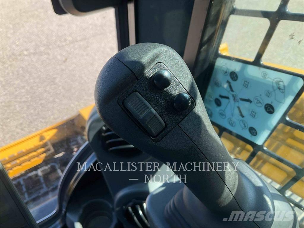 CAT 299D3 Lánctalpas homlokrakodók
