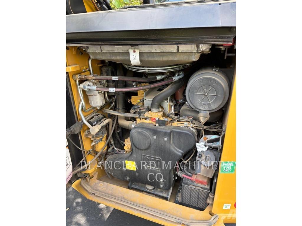 CAT 299D3 Lánctalpas homlokrakodók