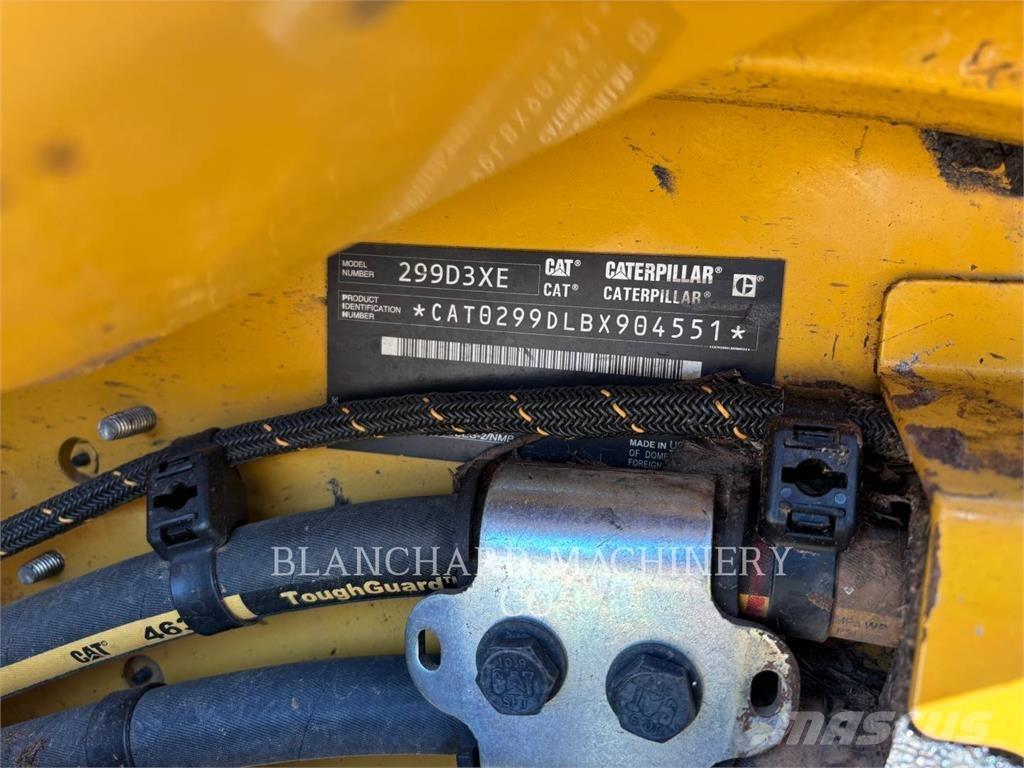 CAT 299D3XE Lánctalpas homlokrakodók