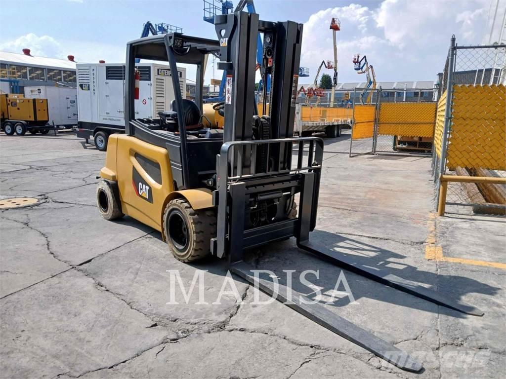 CAT 2EP11000 Elektromos targoncák