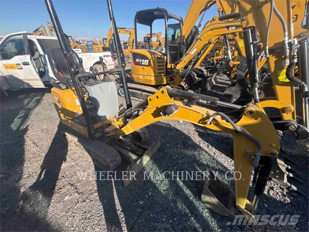 CAT 300.9D Lánctalpas kotrók