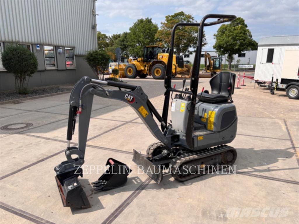 CAT 300.9D Lánctalpas kotrók