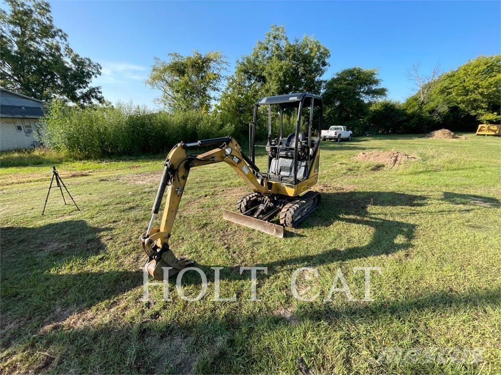 CAT 301.4C Lánctalpas kotrók