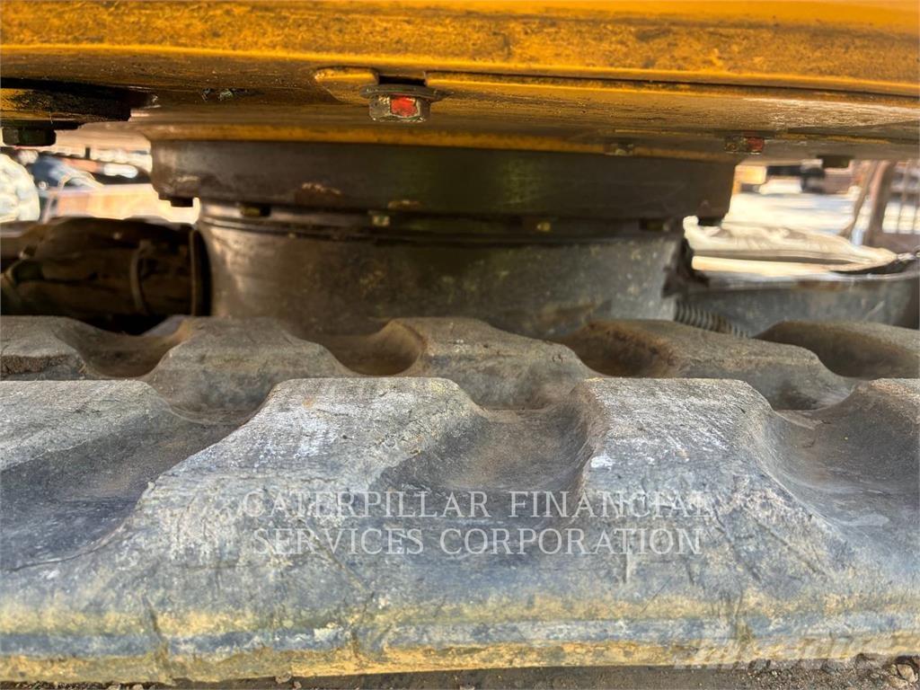 CAT 301.6-05 Lánctalpas kotrók