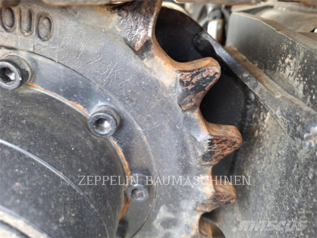 CAT 301.6-05A Lánctalpas kotrók