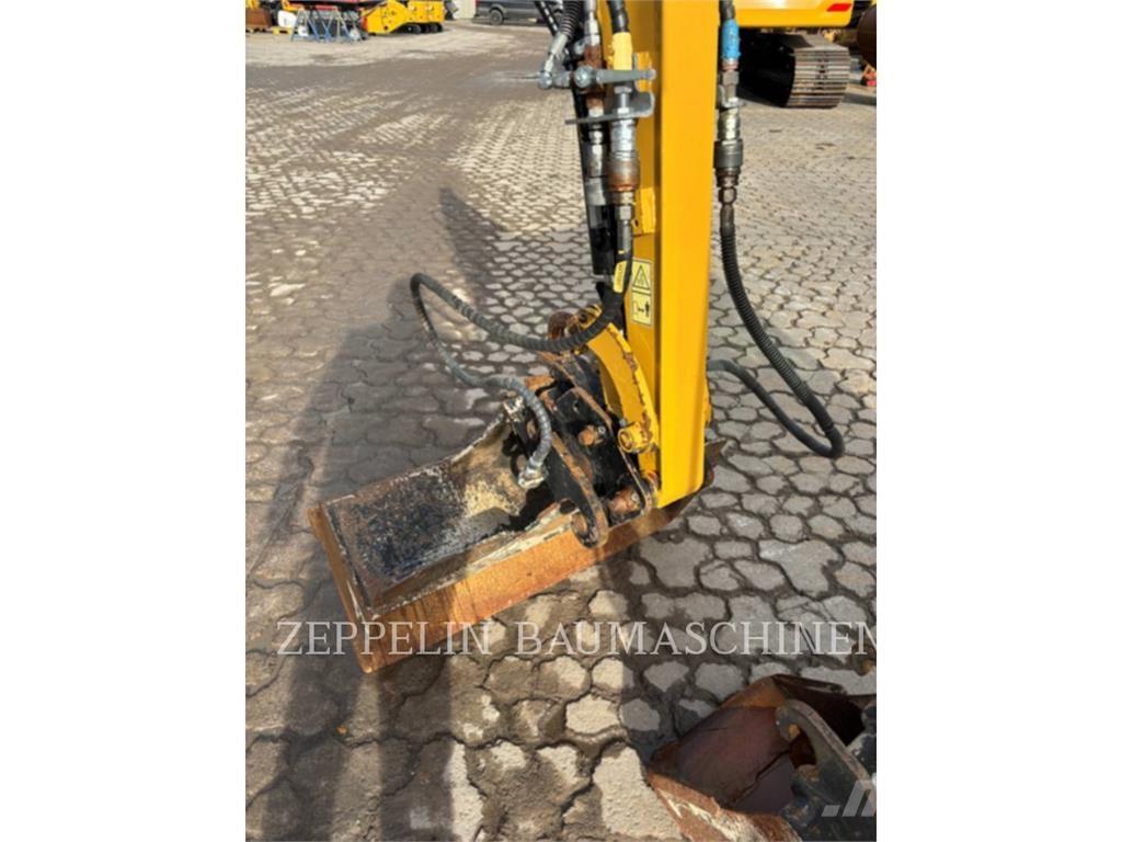 CAT 301.6-05A Lánctalpas kotrók