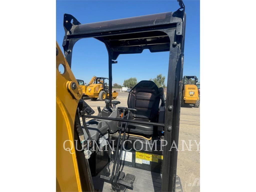 CAT 301.7 Lánctalpas kotrók