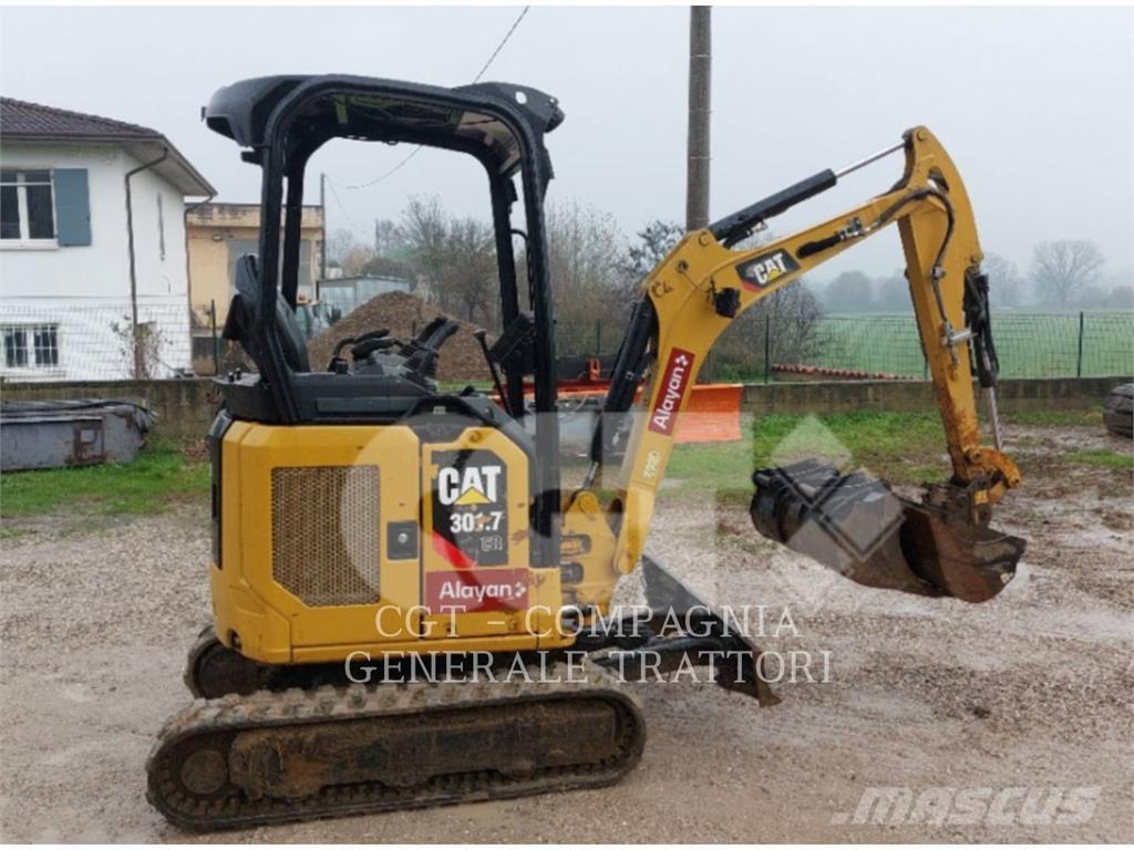 CAT 301.7 Lánctalpas kotrók