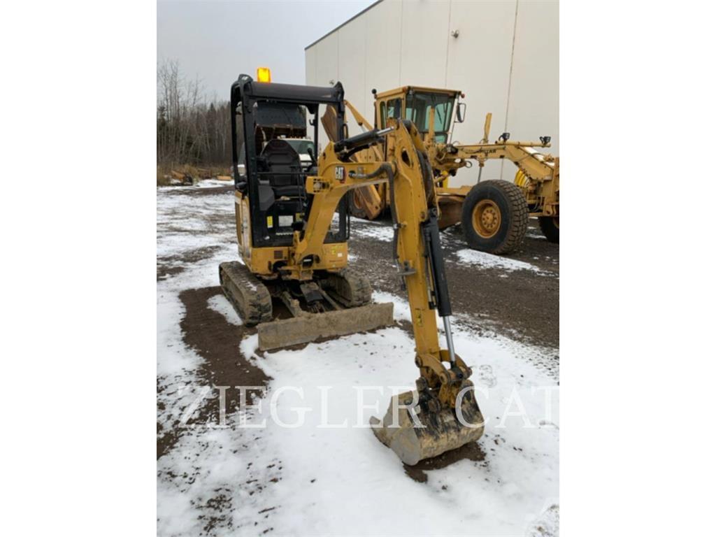 CAT 301.7-05CR Lánctalpas kotrók