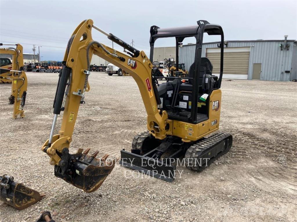 CAT 301.7-05LO Lánctalpas kotrók